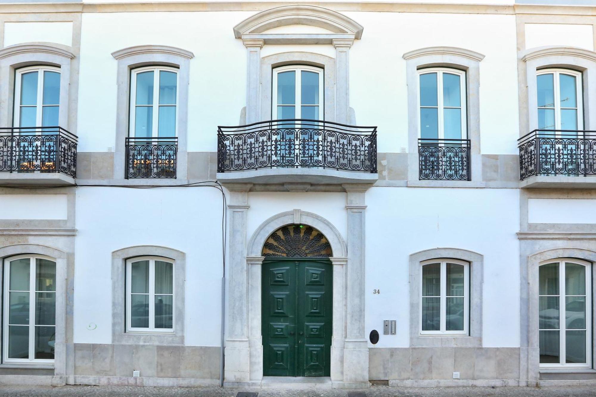 Hot Breeze Apartment Faro Exterior photo